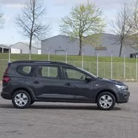 Dacia Jogger Essential: Co nejvíc auta za co nejmíň peněz, prosím