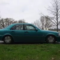 Mercedes W202 C220 CDI: Vzpomínky na lepší časy