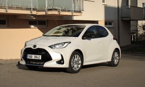 Recenze & testy: Mazda 2 Hybrid - od Toyoty s láskou