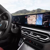 Autíčkářův týden: Nový bestseller Toyoty, důležité BMW a trochu jiný Mustang