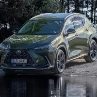 Lexus NX 450h+: Oáza klidu a pohody