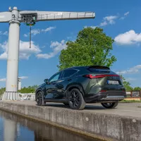 Lexus NX 450h+: Oáza klidu a pohody