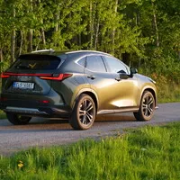 Lexus NX 450h+: Oáza klidu a pohody