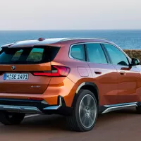 Autíčkářův týden: Novinky od Mercedesu, BMW a Lexusu
