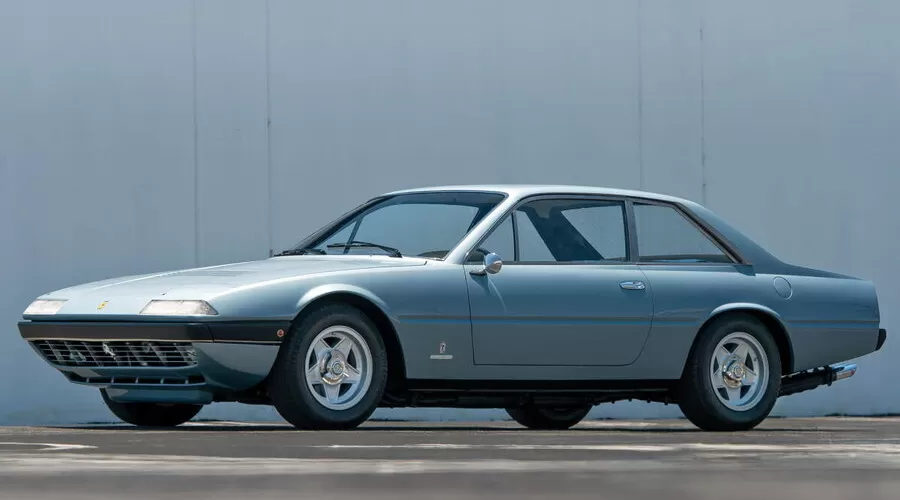Ferrari 365 GT4 2+2