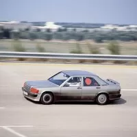 Zdroj: mercedes-benz.com