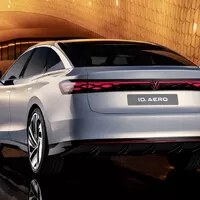 Autíčkářův týden: Trochu jiné elektromobily a nejlepší rodinné auto na trhu (+ jedno překvapení)