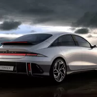 Autíčkářův týden: Trochu jiné elektromobily a nejlepší rodinné auto na trhu (+ jedno překvapení)