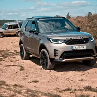 Starý versus nový: Land Rover Discovery dnes a před dvaceti lety