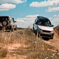 Starý versus nový: Land Rover Discovery dnes a před dvaceti lety
