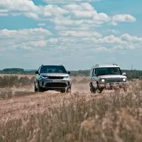 Starý versus nový: Land Rover Discovery dnes a před dvaceti lety