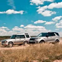 Starý versus nový: Land Rover Discovery dnes a před dvaceti lety