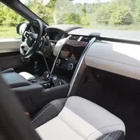 Starý versus nový: Land Rover Discovery dnes a před dvaceti lety
