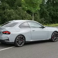 BMW 220d: Tenká hranice