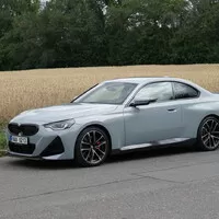 BMW 220d: Tenká hranice