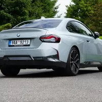 BMW 220d: Tenká hranice
