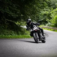 Aprilia Tuono 660 Factory: Italská láska