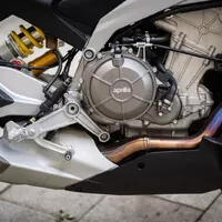 Aprilia Tuono 660 Factory: Italská láska