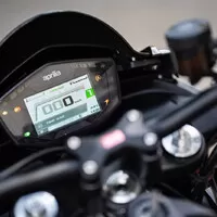 Aprilia Tuono 660 Factory: Italská láska