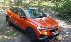 Recenze & testy: Renault Arkana TCe 160 EDC: Stylový, ale i praktický