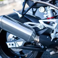 BMW S1000R: Jedno "R" stačí.