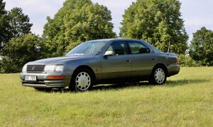 Historie, Recenze & testy: Lexus LS 400: To nejlepší ze tří světů