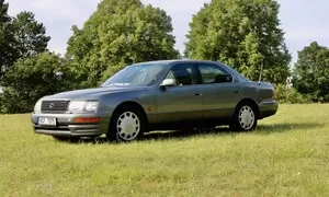 Lexus LS 400: To nejlepší ze tří světů