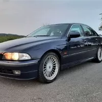 Krab už zase snílkoval v bazaru: Alpina B10 V8