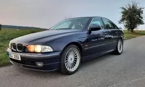 Krab už zase snílkoval v bazaru: Alpina B10 V8