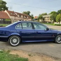 Krab už zase snílkoval v bazaru: Alpina B10 V8