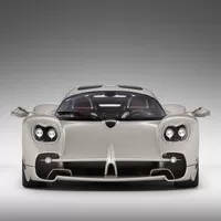 Autíčkářův týden: Pagani má Utopii, Ferrari má Purosangue, Kia má Niro na třetí. Ó my se máme!