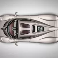 Autíčkářův týden: Pagani má Utopii, Ferrari má Purosangue, Kia má Niro na třetí. Ó my se máme!
