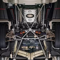 Autíčkářův týden: Pagani má Utopii, Ferrari má Purosangue, Kia má Niro na třetí. Ó my se máme!