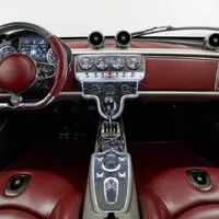 Autíčkářův týden: Pagani má Utopii, Ferrari má Purosangue, Kia má Niro na třetí. Ó my se máme!