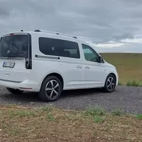 Volkswagen Caddy 1,5 TSI+Kombibox: Plast, postel a zklamání