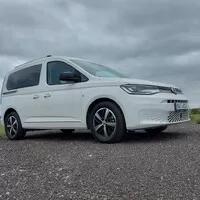 Volkswagen Caddy 1,5 TSI+Kombibox: Plast, postel a zklamání
