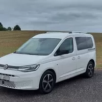 Volkswagen Caddy 1,5 TSI+Kombibox: Plast, postel a zklamání