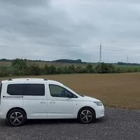 Volkswagen Caddy 1,5 TSI+Kombibox: Plast, postel a zklamání