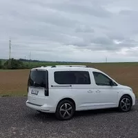 Volkswagen Caddy 1,5 TSI+Kombibox: Plast, postel a zklamání