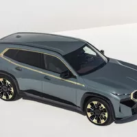 Autíčkářův týden: Nové eMko od BMW, hybridní AMG a švédská legenda v novém