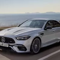 Autíčkářův týden: Nové eMko od BMW, hybridní AMG a švédská legenda v novém