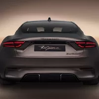 Autíčkářův týden: Maserati v novém, Alpine po dietě a ikonické Audi