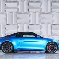 Autíčkářův týden: Maserati v novém, Alpine po dietě a ikonické Audi