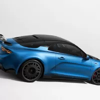 Autíčkářův týden: Maserati v novém, Alpine po dietě a ikonické Audi