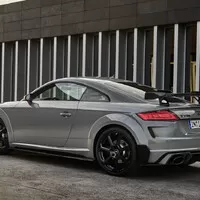 Autíčkářův týden: Maserati v novém, Alpine po dietě a ikonické Audi
