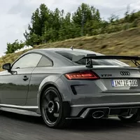 Autíčkářův týden: Maserati v novém, Alpine po dietě a ikonické Audi