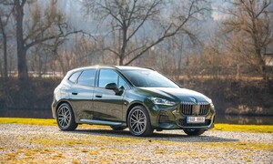 Recenze & testy: BMW 223i Active Tourer: Nová ergonomie v praktickém balení