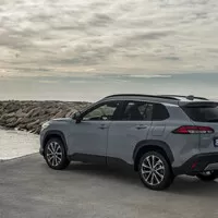 Karoqu, třes se, jede Toyota Corolla Cross
