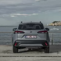 Karoqu, třes se, jede Toyota Corolla Cross