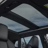 Karoqu, třes se, jede Toyota Corolla Cross